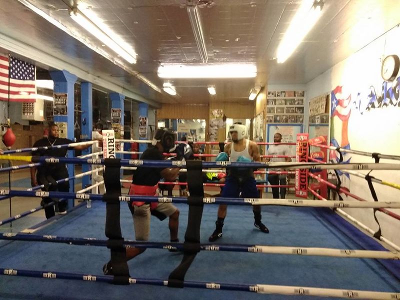 File:HarrowgateBoxingClub.jpg