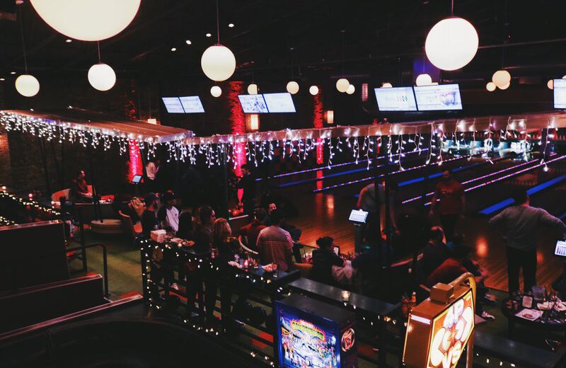 File:NorthBowlLoungeAndLanes.jpg